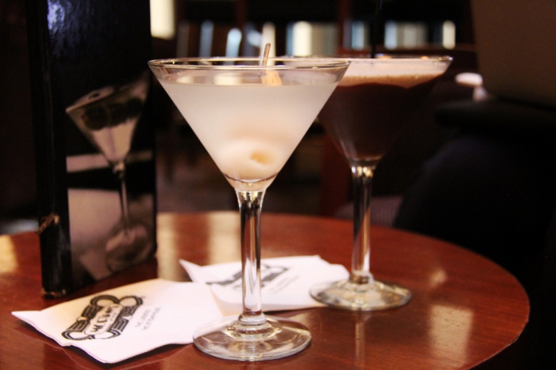 brasserie-FAYENCE-min_martini_bar_lychee_chocolate_alcohol_liquor_happy_hour_happy-910161